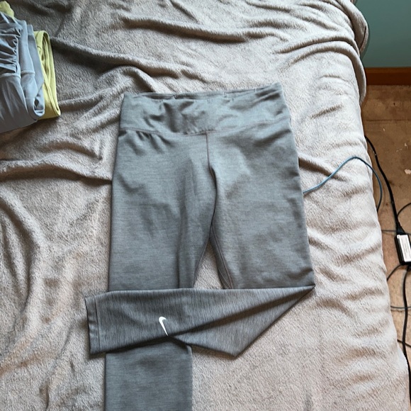Grey Nike leggings - Picture 1 of 1